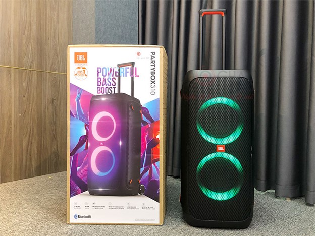 so sánh thiết kế loa JBL Partybox 310 và JBL Partybox 320 