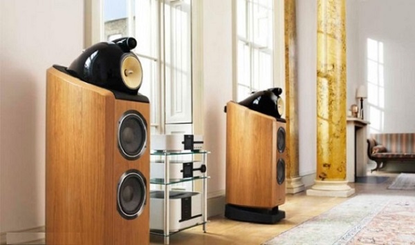 Kevlar Vàng Đến Continuum Bạc Loa B&W