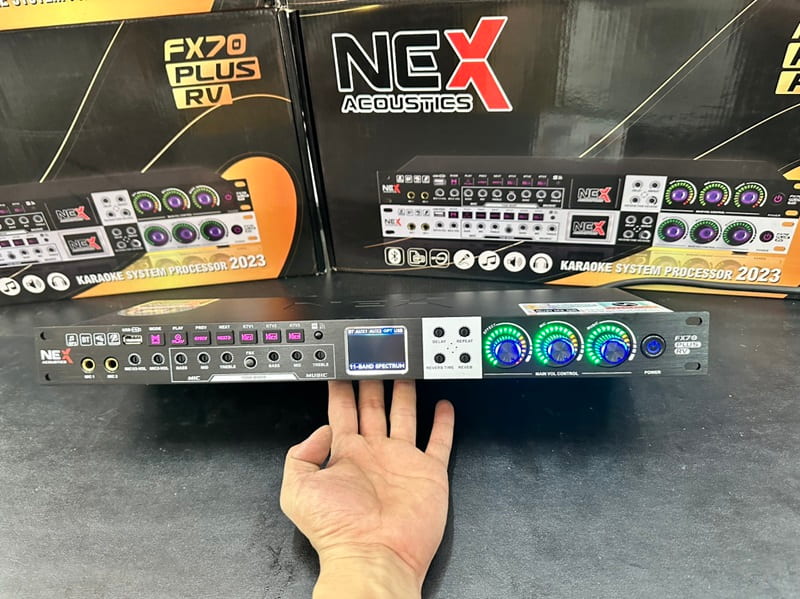 Đánh giá sản phẩm Vang Cơ Nex FX70 Plus