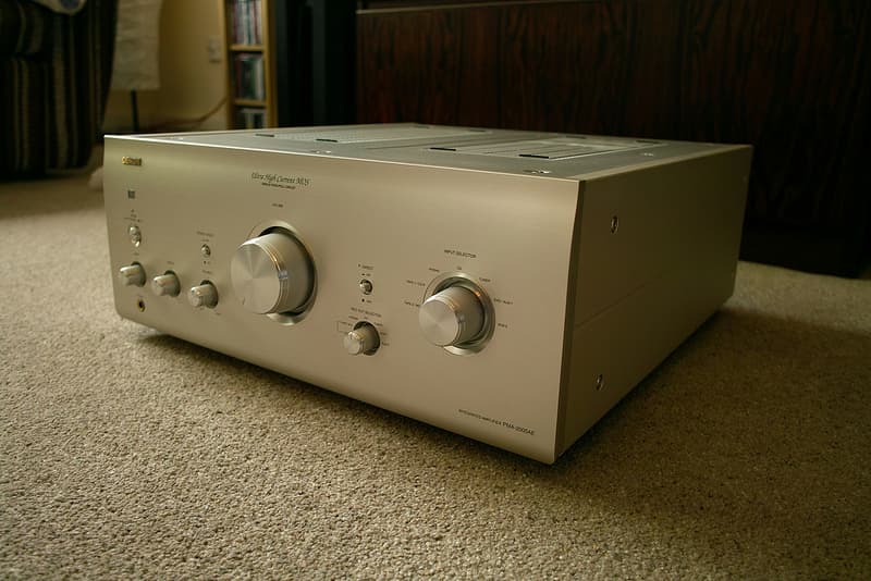 Amply Denon PMA 2000SE