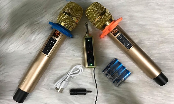 Lưu Ý Khi Thay Pin Micro Karaoke Không Dây