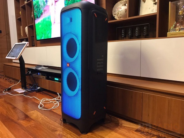 JBL sử dụng những công nghệ nào để tối ưu âm trầm (bass) trên các dòng loa kéo của mình?