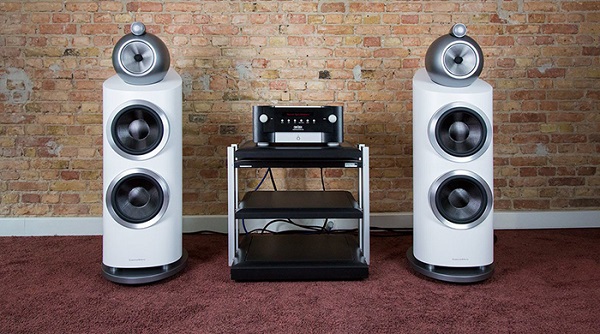 Loa B&W Trong Homestay